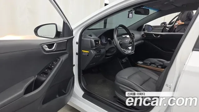 Hyundai Ioniq Ionic Electric, 2017 — фото 10