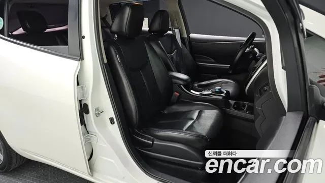 Nissan Leaf, 2015 — фото 12
