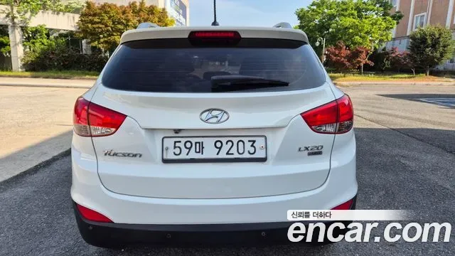 Hyundai Tucson ix, 2012 — фото 4
