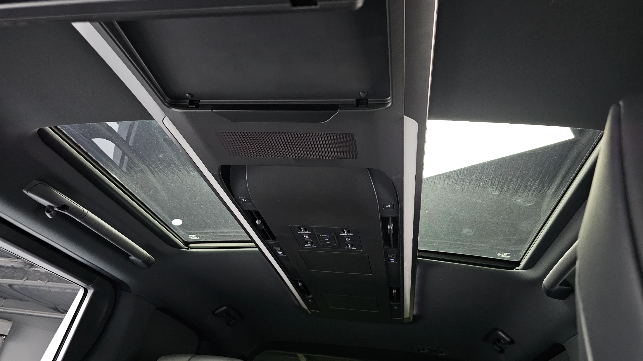 Toyota Alphard Alpad, 2025 — фото 28