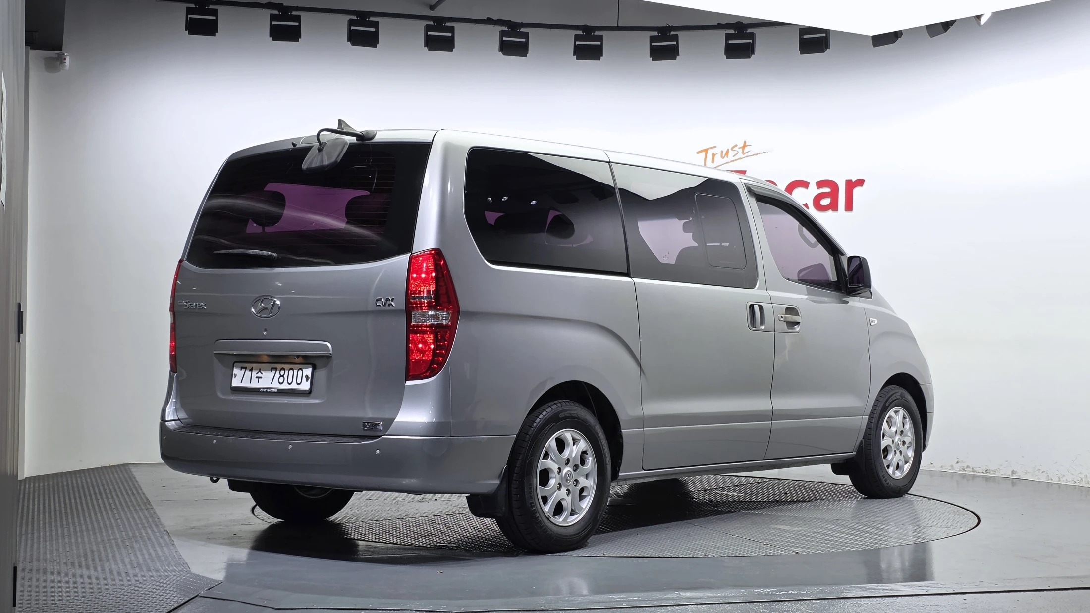 Hyundai Starex Grand Starex, 2012 — фото 2