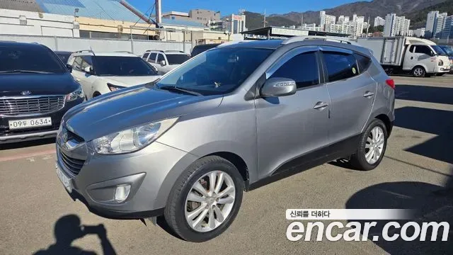 Hyundai Tucson ix, 2010 — фото 2