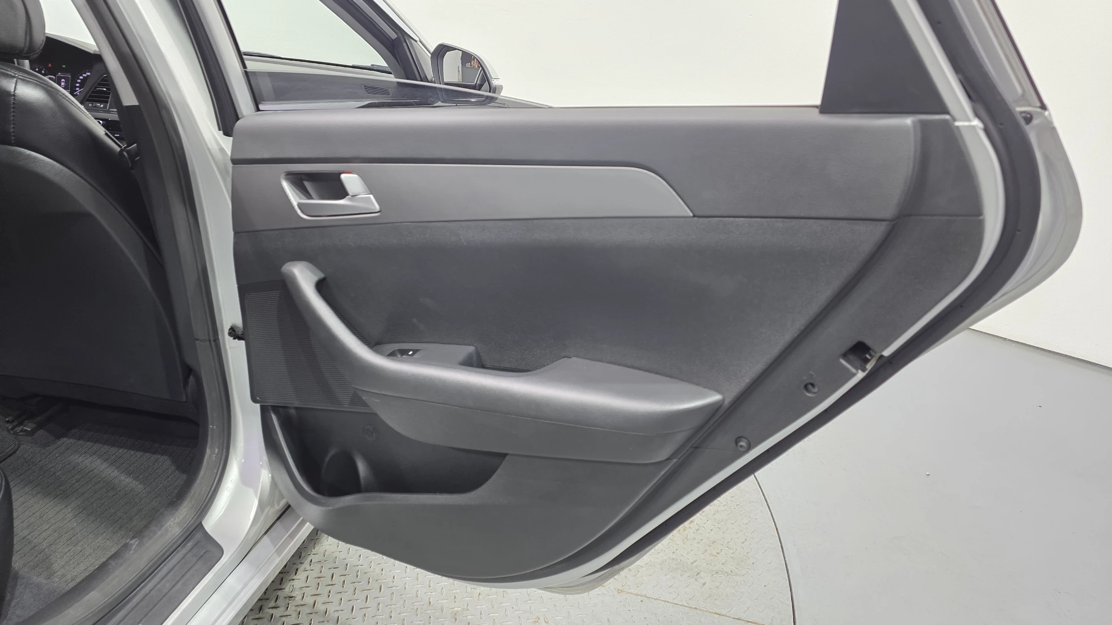 Hyundai Sonata LF Sonata, 2014 — фото 25