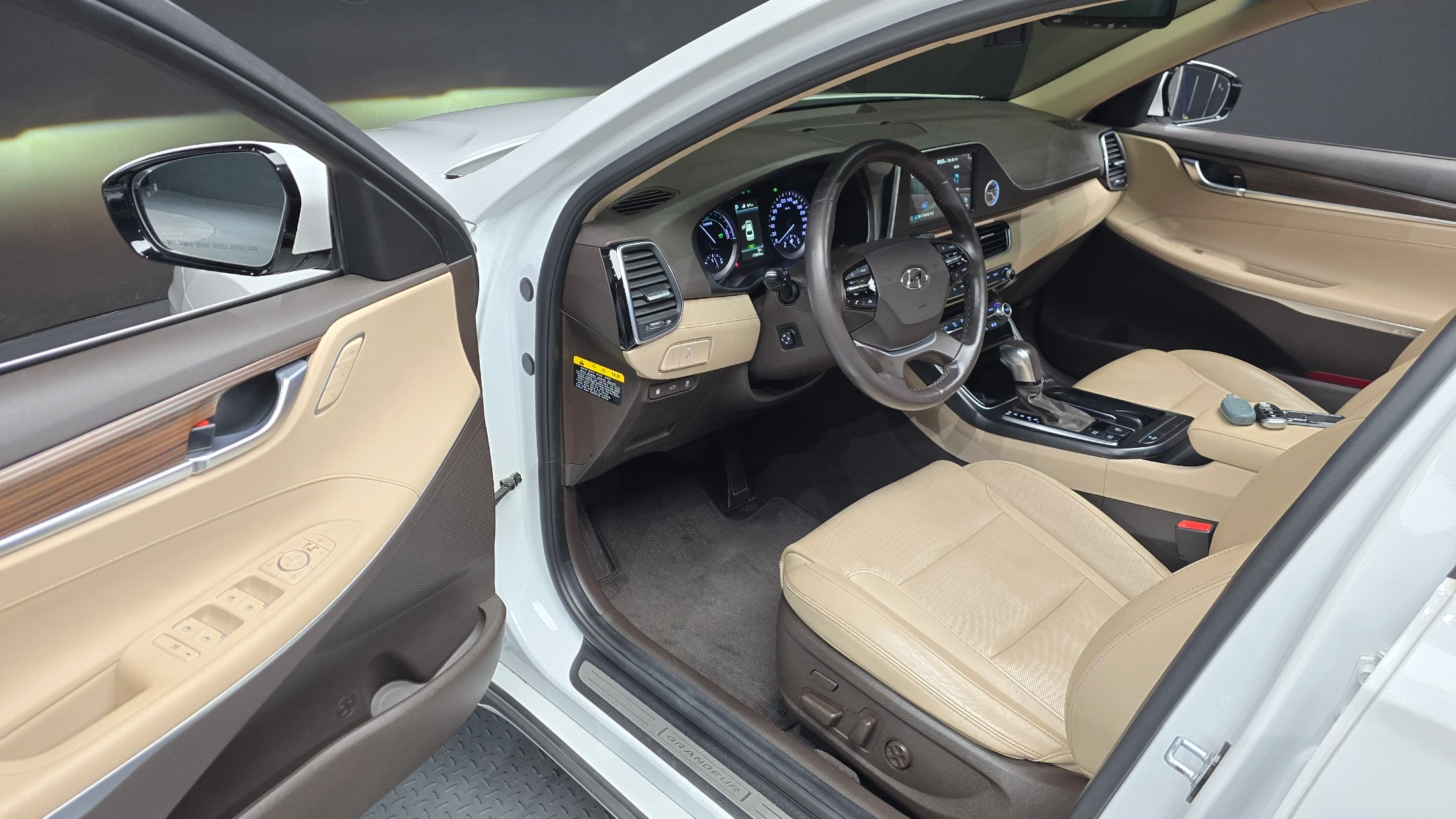 Hyundai Grandeur Ig Hybrid, 2017 — фото 10