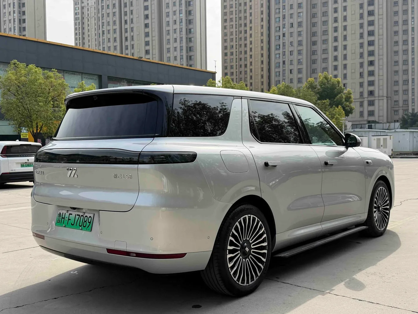 Zhiji Automobile Zhiji LS8, 2026 — фото 12