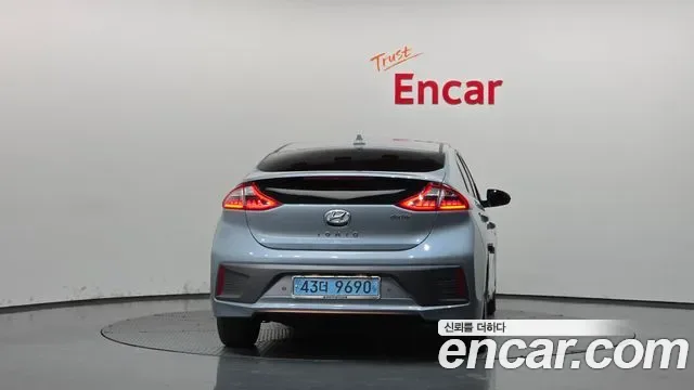 Hyundai Ioniq Ionic Electric, 2018 — фото 3