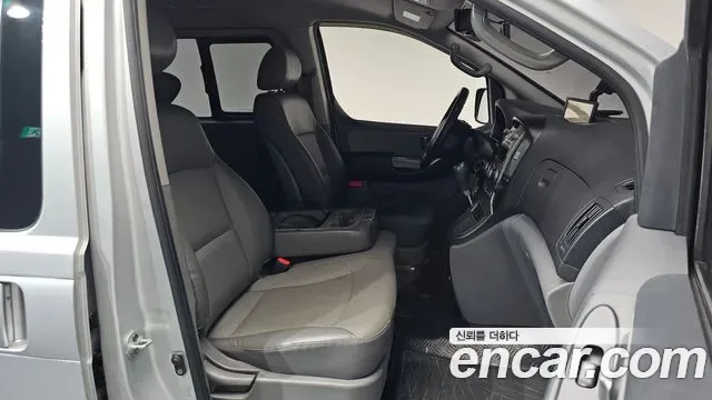Hyundai Starex Grand Starex, 2009 — фото 12