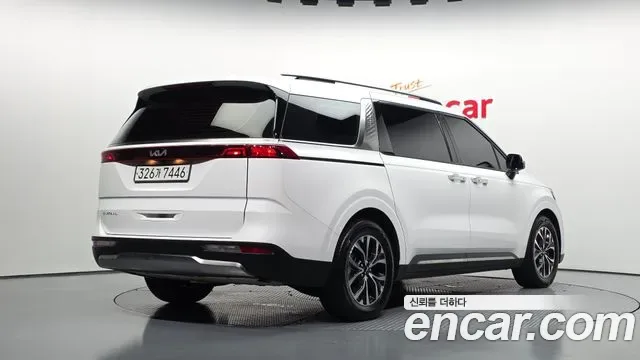 Kia Canival Carnival, 2022 — фото 2