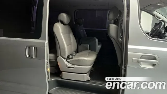 Hyundai Starex Grand Starex, 2012 — фото 12