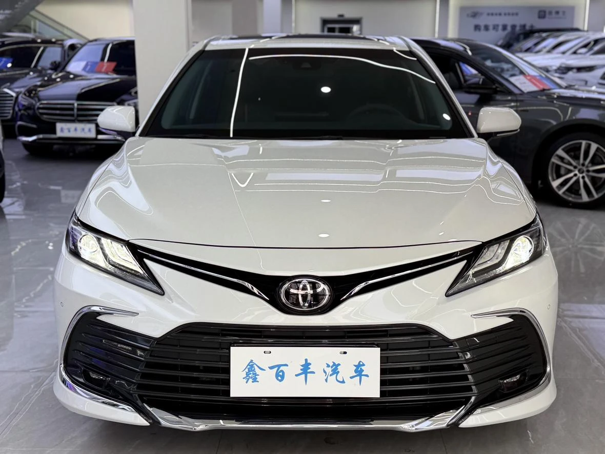 Toyota Camry, 2023 — фото 3