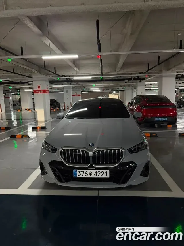 BMW 5-Series G60