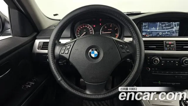 BMW 3-Series E90, 2011 — фото 13