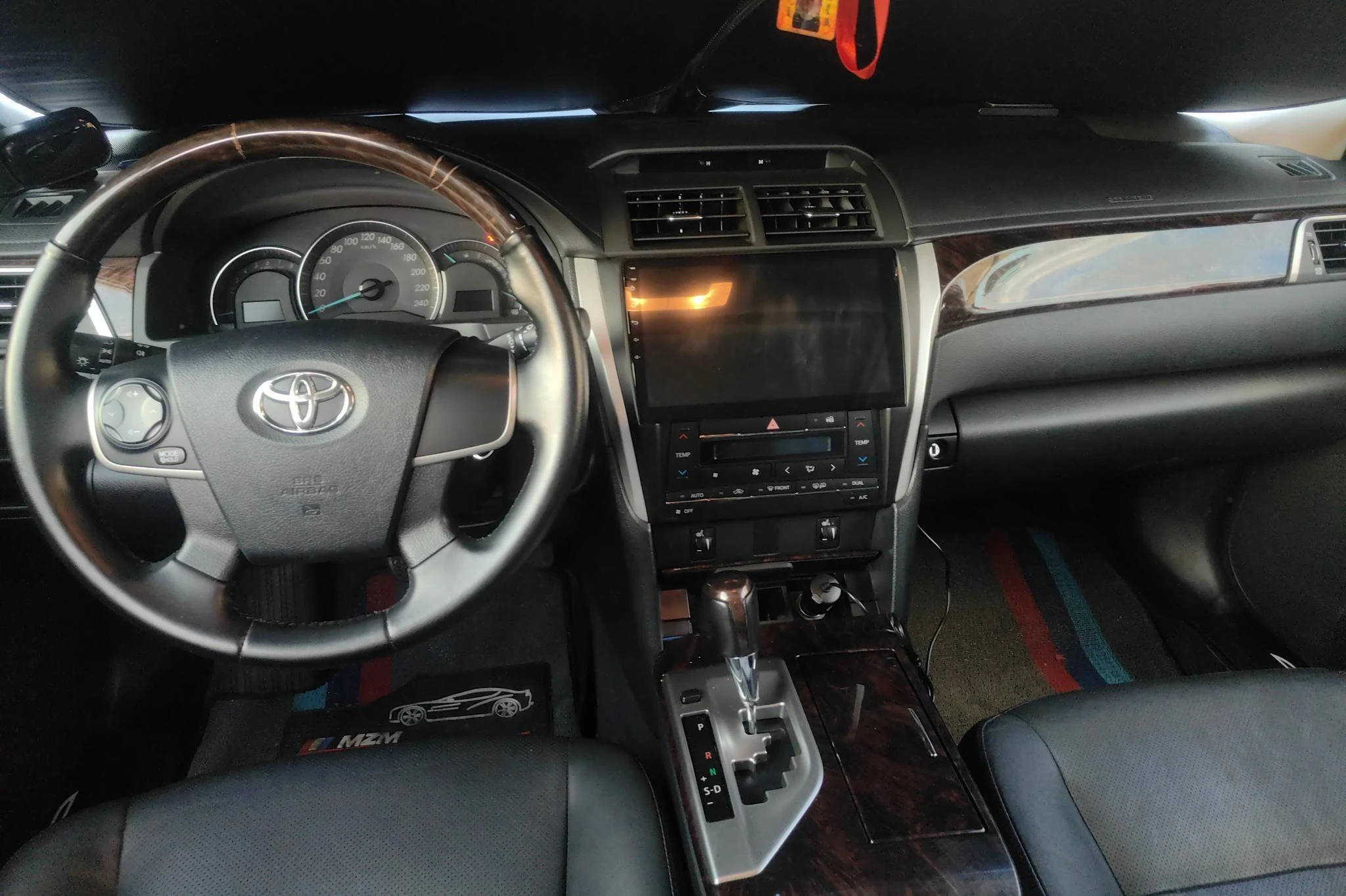 Toyota Camry, 2015 — фото 14