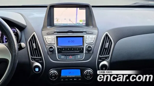 Hyundai Tucson ix, 2010 — фото 12