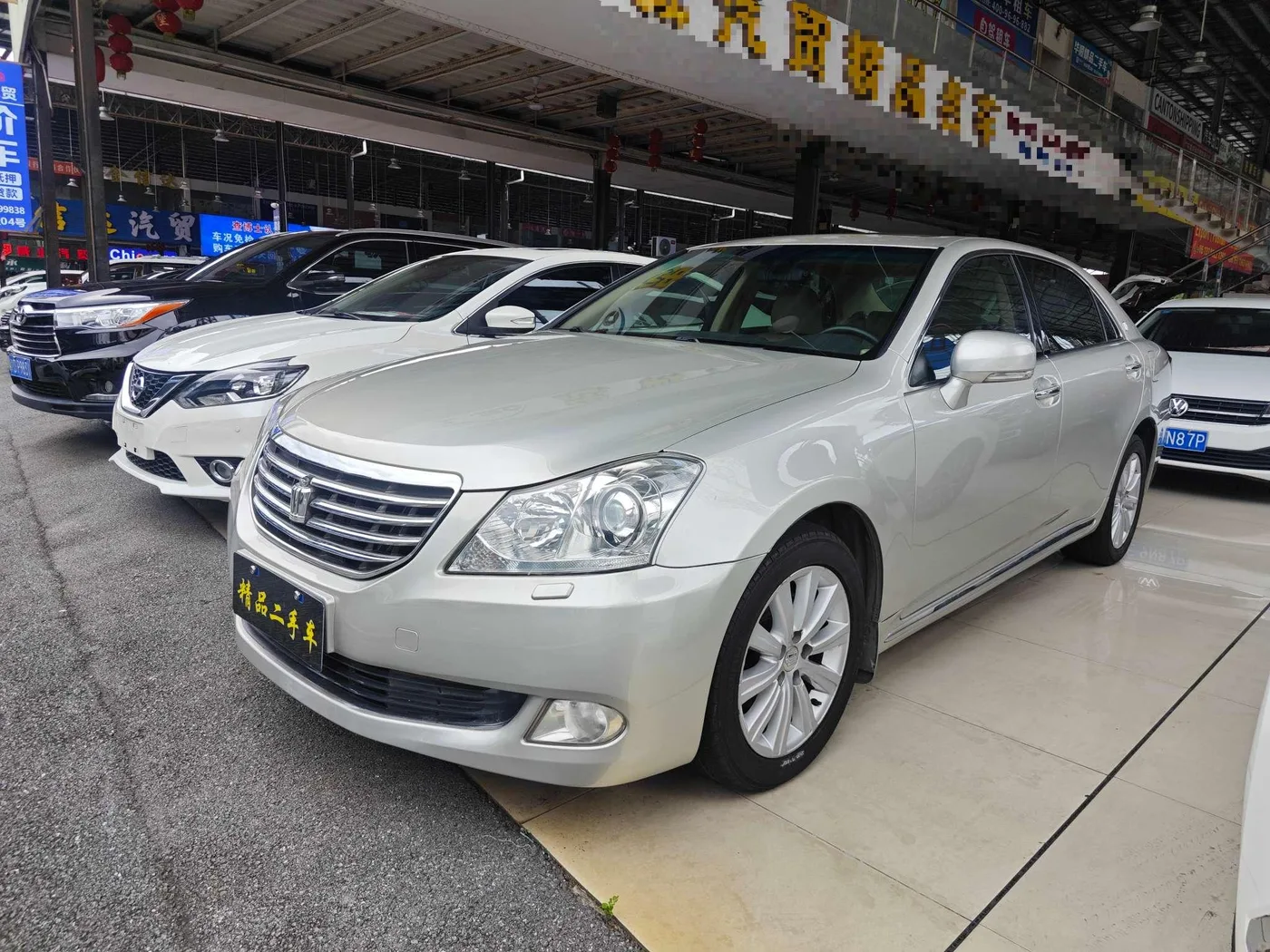 Toyota crown