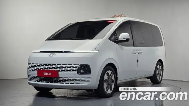 Hyundai Staria