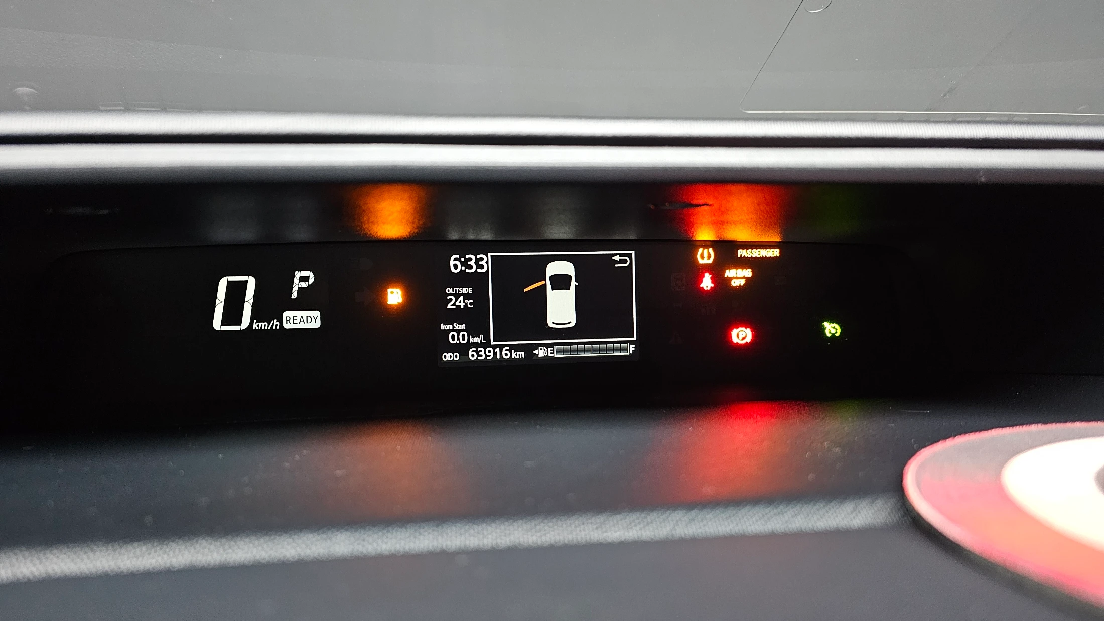 Toyota Prius C, 2018 — фото 8