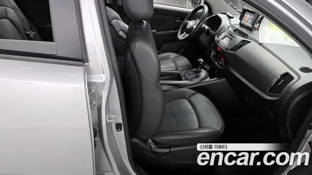 Kia Sportage, 2010 — фото 12