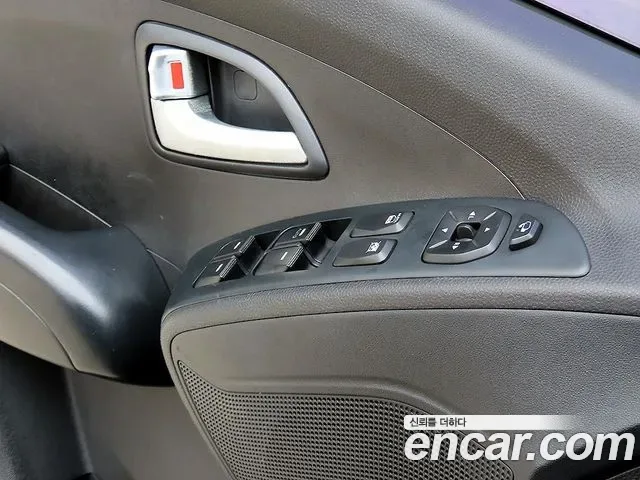 Hyundai Tucson ix, 2013 — фото 11