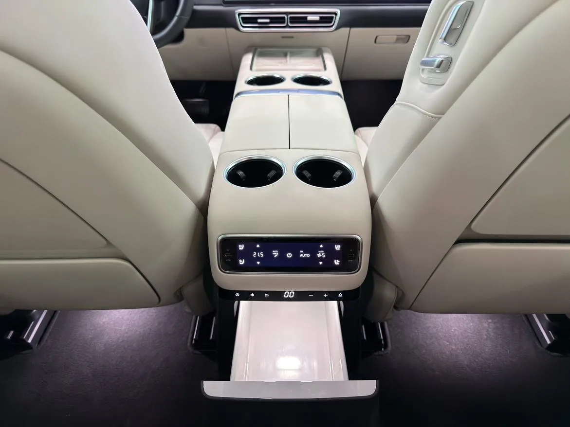 Li Auto Ideal L9, 2025 — фото 19