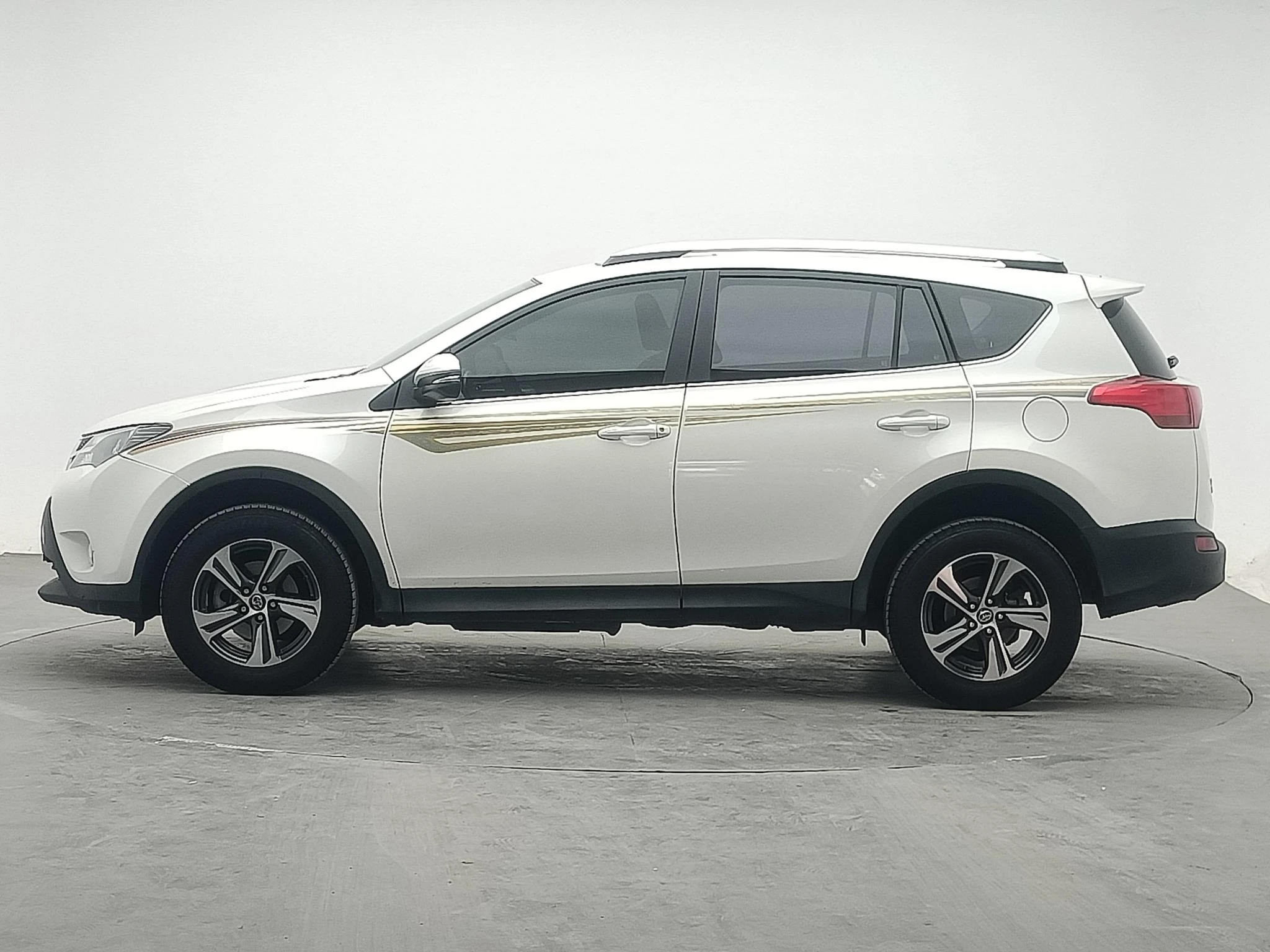 Toyota RAV4 Rongfang, 2015 — фото 4