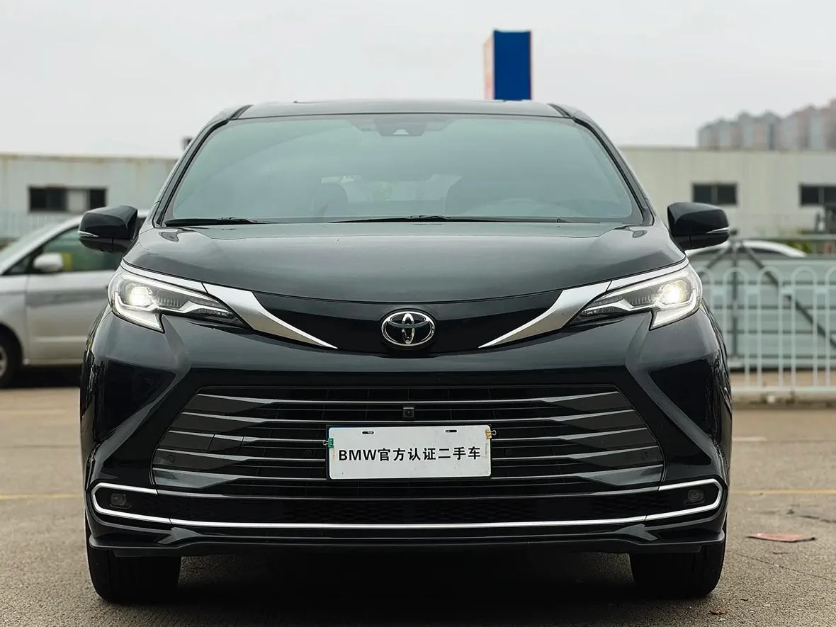 Toyota Senna, 2026 — фото 2