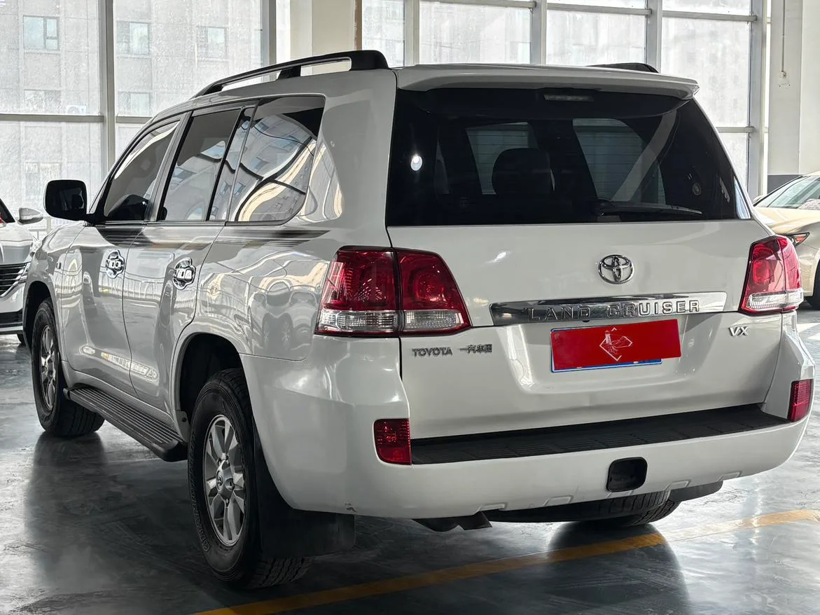 Toyota Land Cruiser, 2010 — фото 13