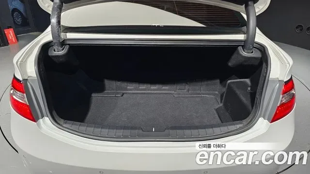 Hyundai Grandeur HG Hybrid, 2014 — фото 17