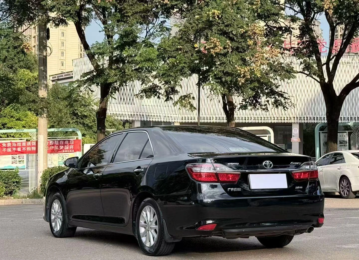 Toyota Camry, 2015 — фото 9