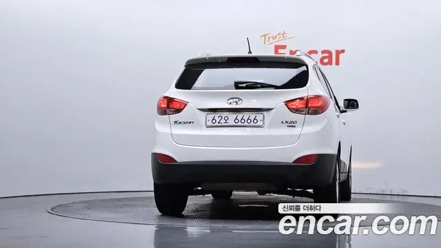 Hyundai Tucson ix, 2010 — фото 4