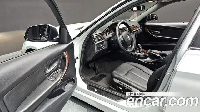 BMW 3-Series F30, 2013 — фото 11