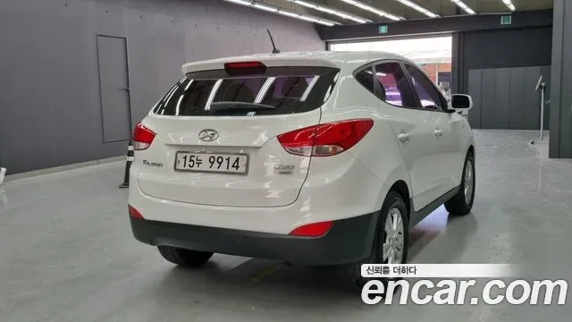Hyundai Tucson ix, 2010 — фото 2