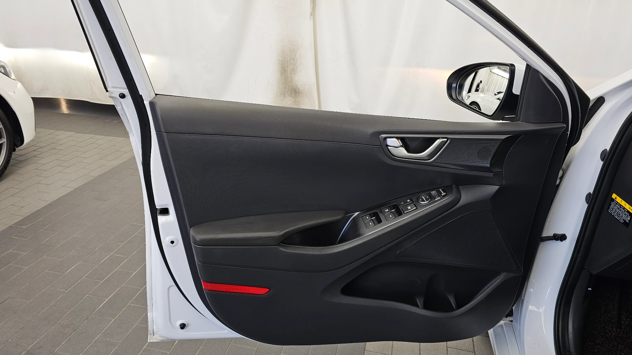 Hyundai Ioniq Ionic Electric, 2020 — фото 24