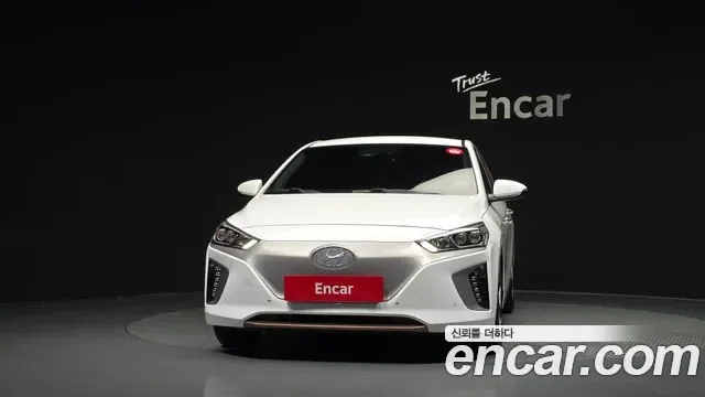 Hyundai Ioniq Ionic Electric, 2017 — фото 2
