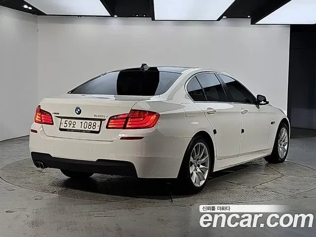BMW 5-Series F10, 2012 — фото 4