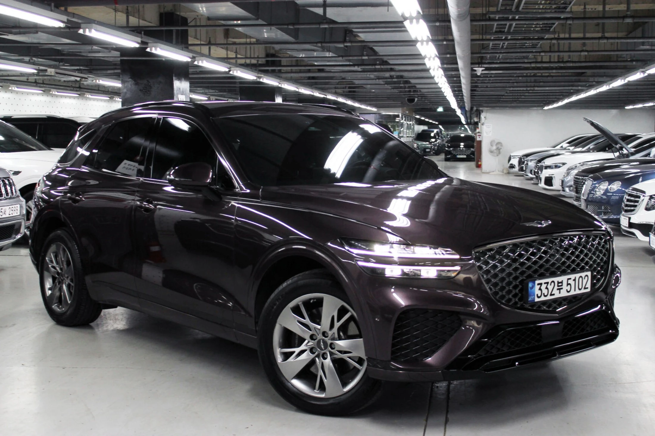 Genesis Gv70
