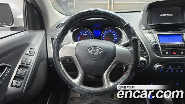Hyundai Tucson ix, 2011 — фото 13