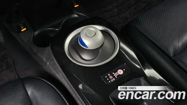 Nissan Leaf, 2015 — фото 9