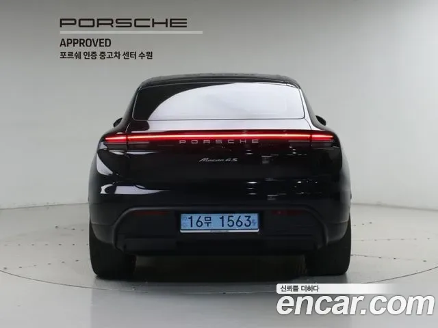 Porsche Macan EV, 2025 — фото 4