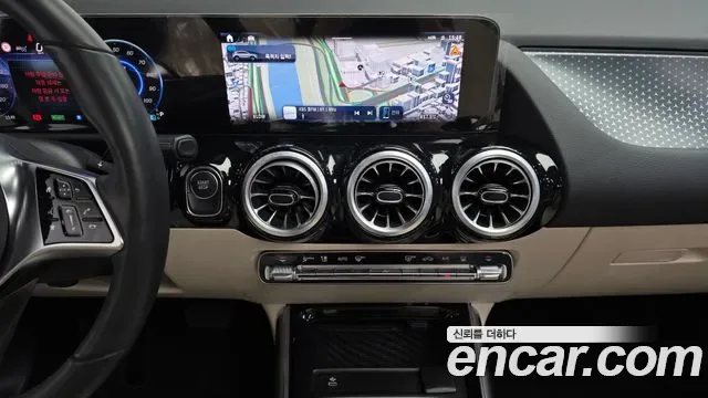 Mercedes-Benz Eqa H243, 2025 — фото 15