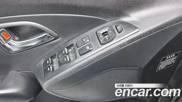 Hyundai Tucson ix, 2012 — фото 12