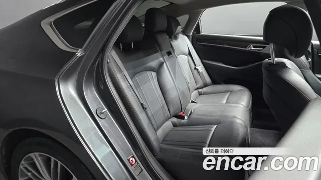 Genesis G80, 2016 — фото 11