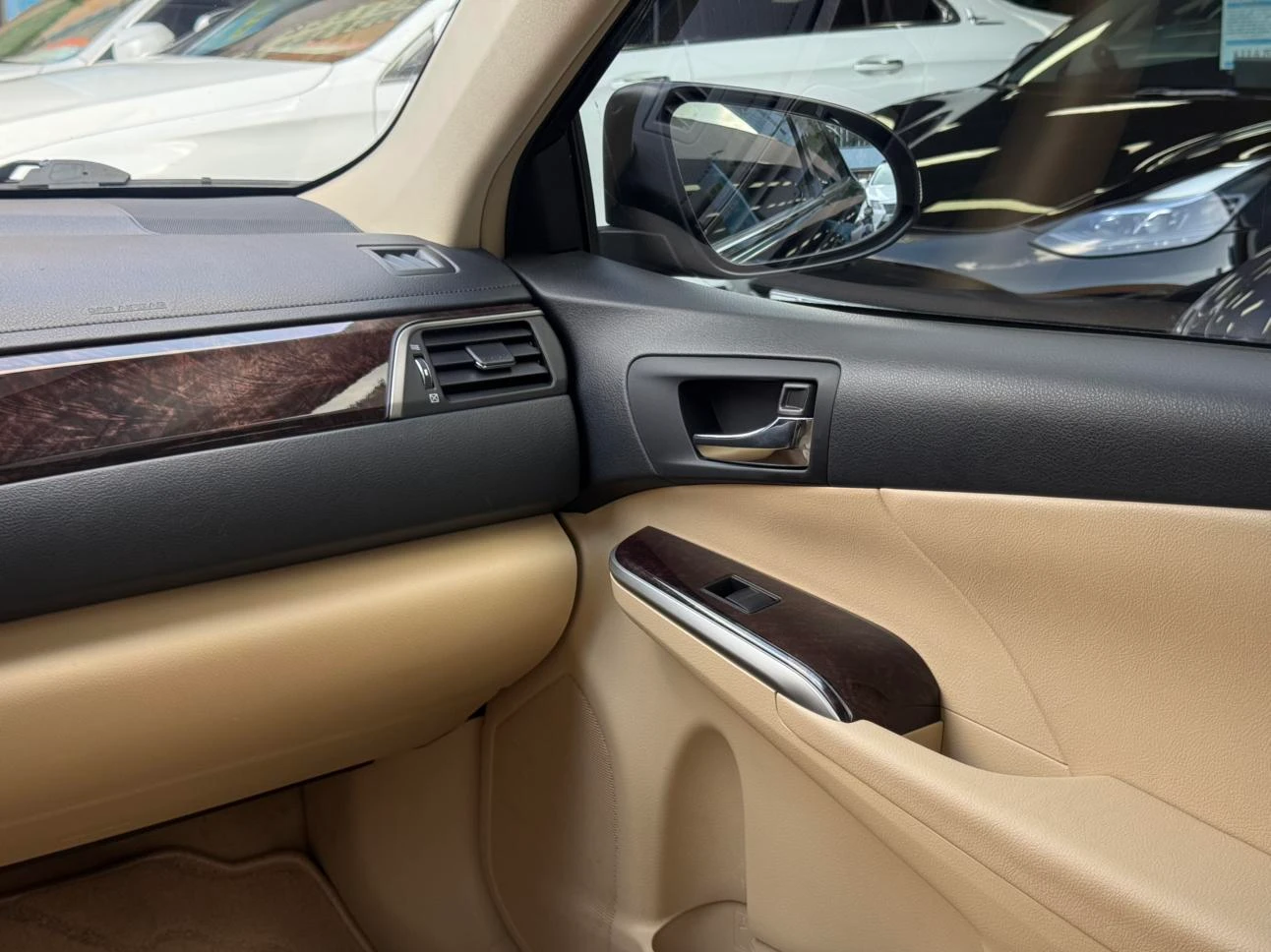 Toyota Camry, 2015 — фото 14