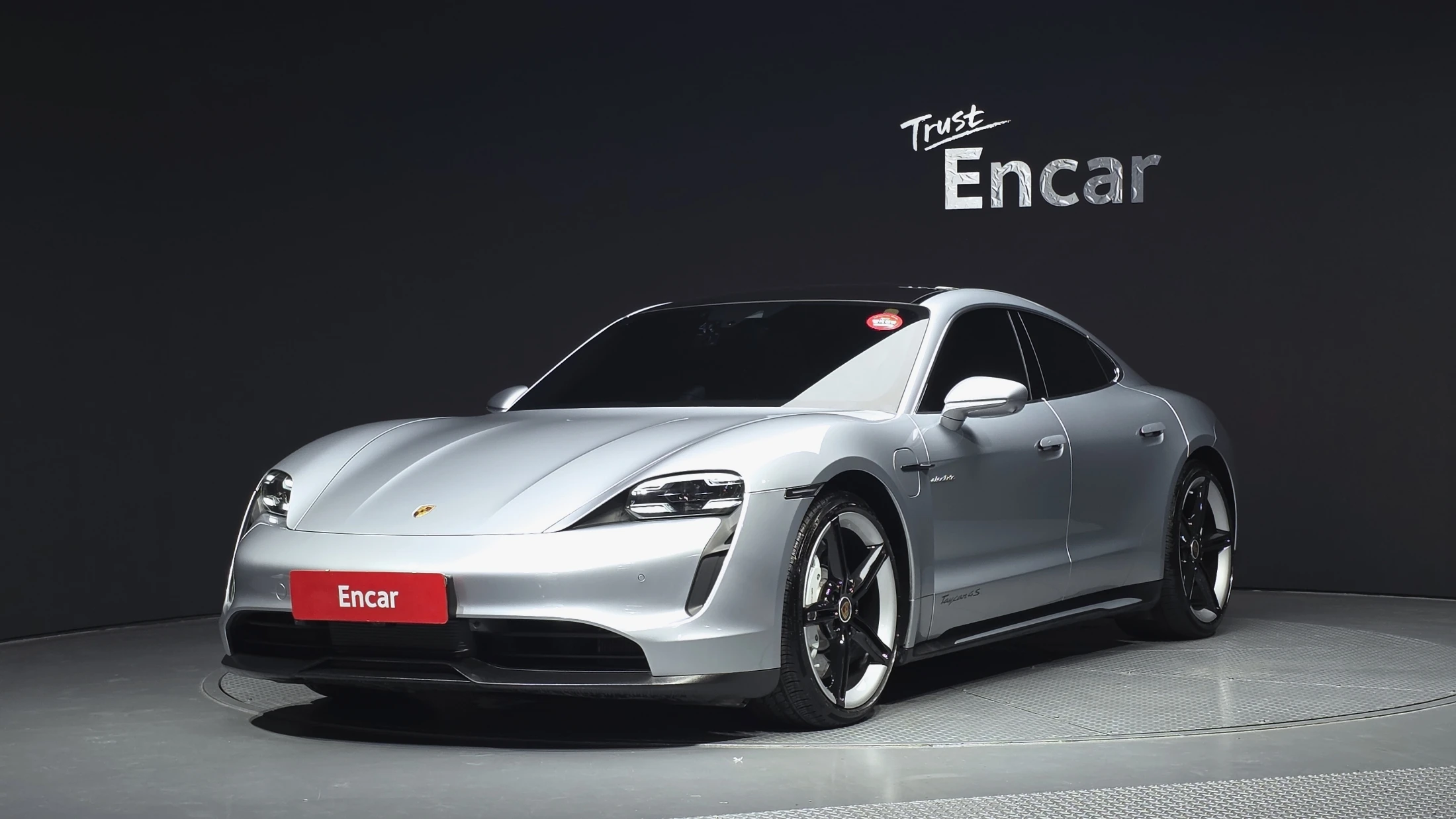 Porsche Taycan Tycan