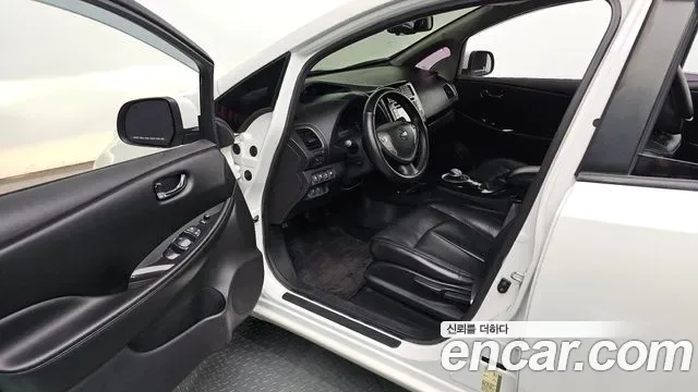 Nissan Leaf, 2015 — фото 10