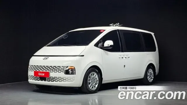 Hyundai Staria