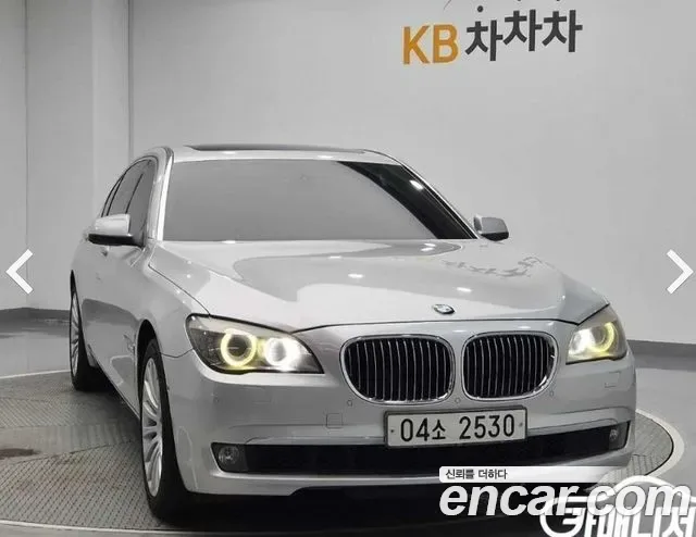 BMW 7-Series F01, 2011 — фото 4