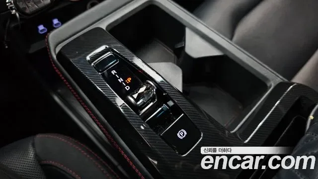 KG_Mobility_Ssangyong Actyon Activian, 2025 — фото 9