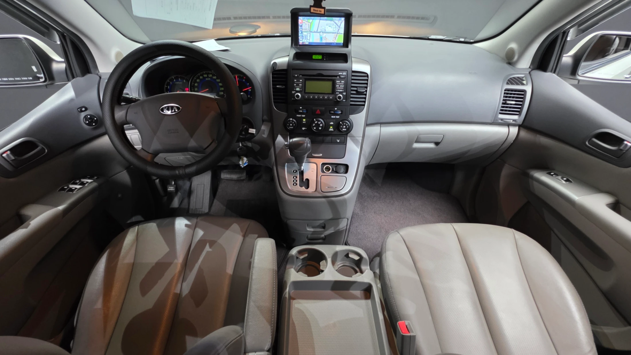Kia Canival Carnival R, 2010 — фото 7