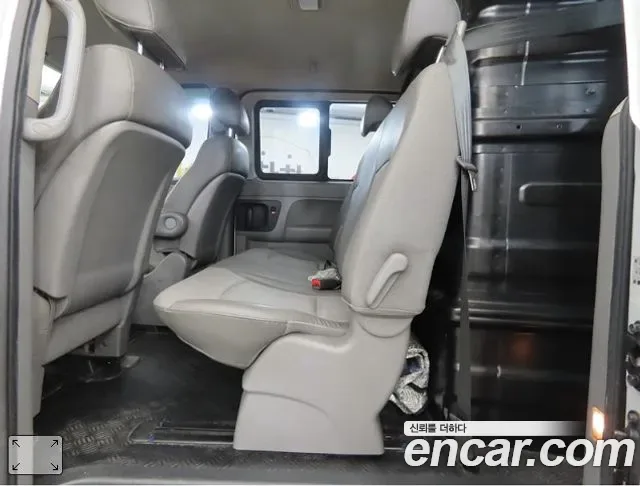 Hyundai Starex Grand Starex, 2009 — фото 11